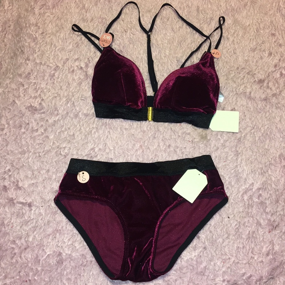 Sexy velvet bra/bralette set 💖the color so soft